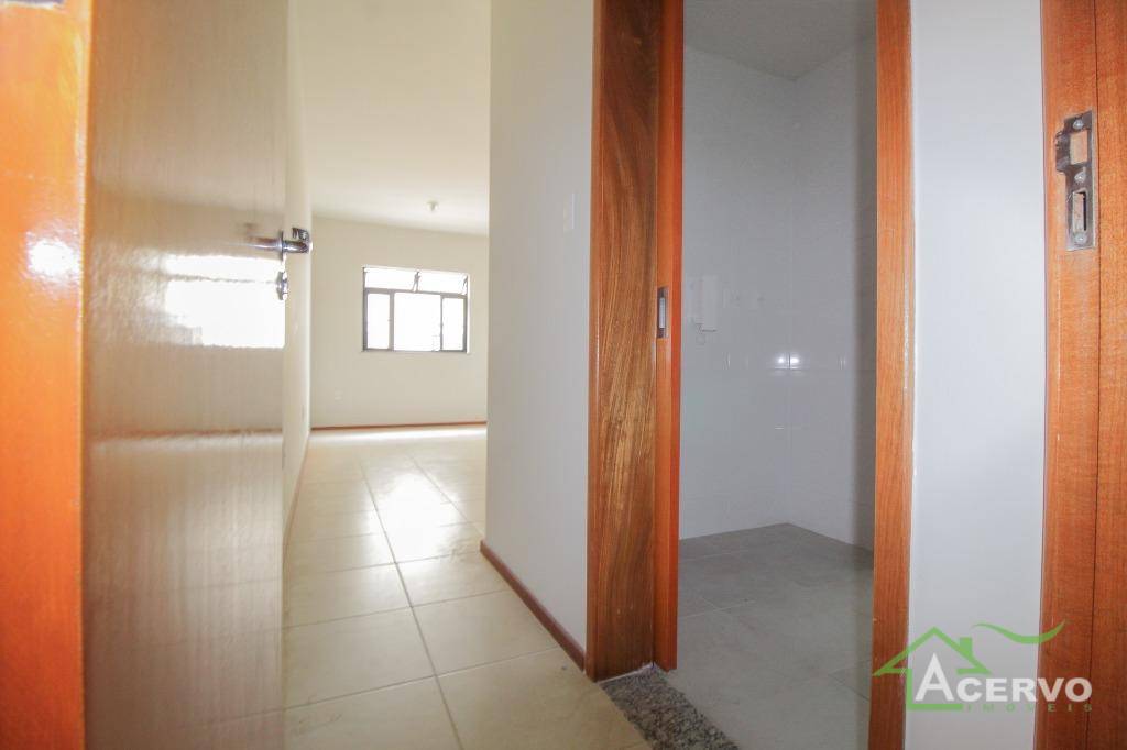 Apartamento para alugar com 2 quartos, 82m² - Foto 4