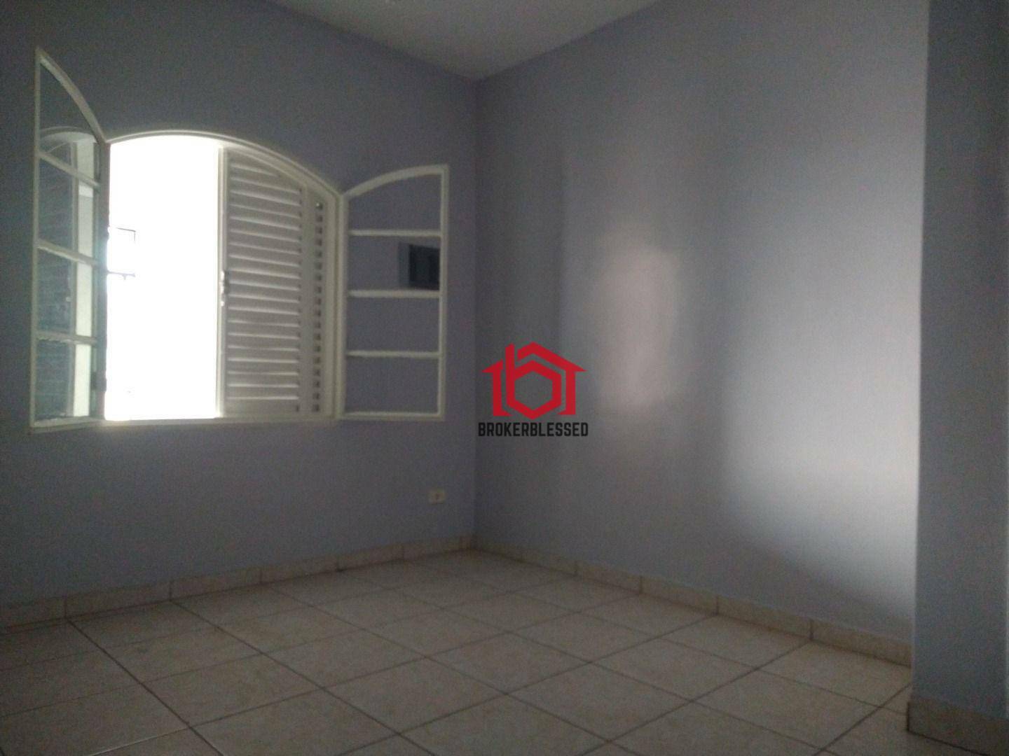 Casa para alugar com 2 quartos, 125M2 - Foto 10