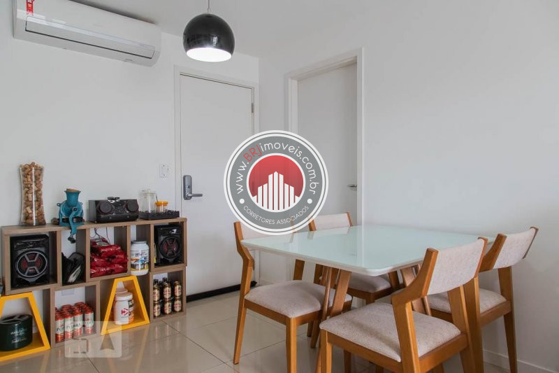 Apartamento à venda com 2 quartos, 74m² - Foto 24