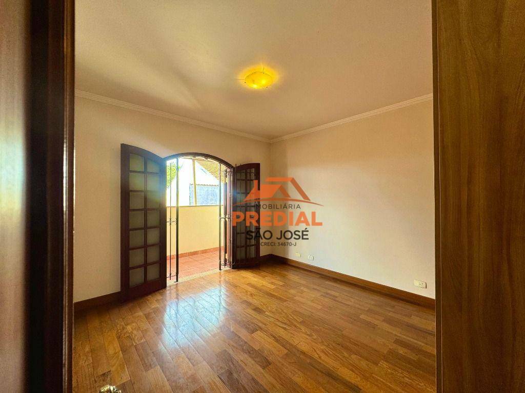 Sobrado à venda com 3 quartos, 400m² - Foto 14