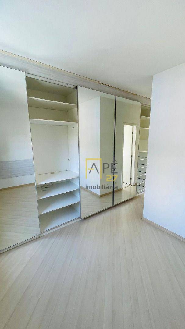 Apartamento para alugar com 3 quartos, 134m² - Foto 16