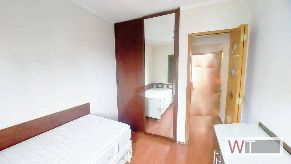 Apartamento para alugar com 3 quartos, 75m² - Foto 12