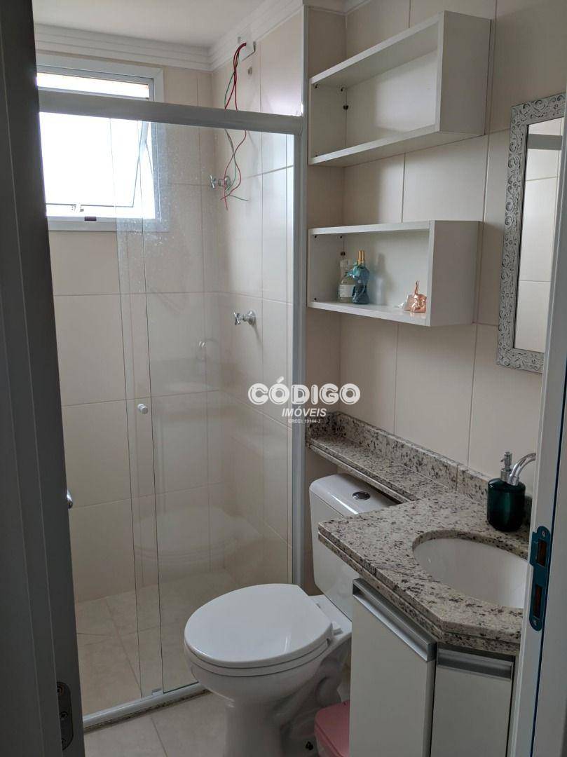 Apartamento à venda com 2 quartos, 62m² - Foto 11