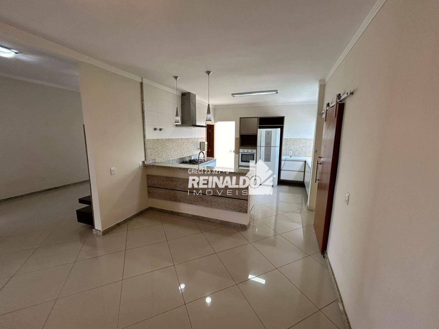 Casa de Condomínio à venda e aluguel com 3 quartos, 240m² - Foto 5