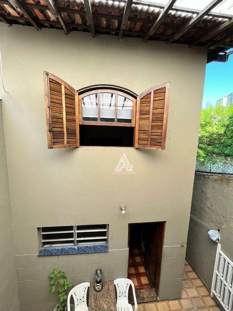 Sobrado à venda com 3 quartos, 209m² - Foto 46