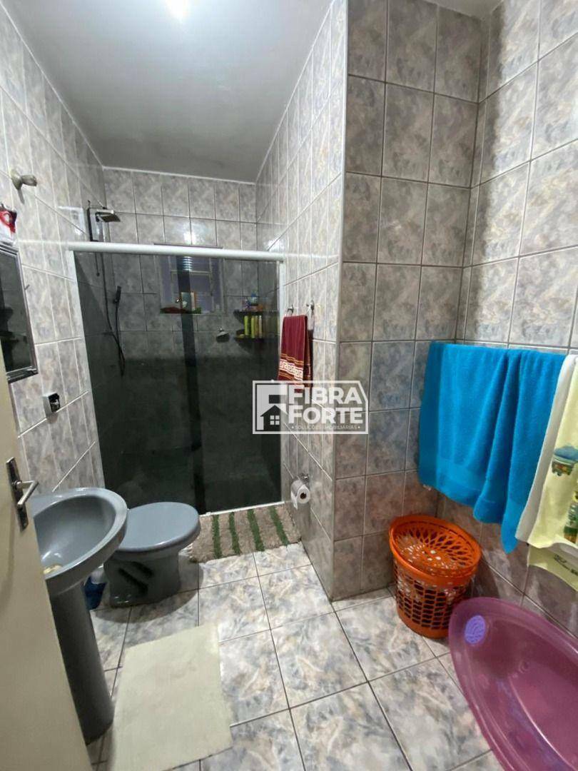 Casa à venda com 3 quartos, 215m² - Foto 14