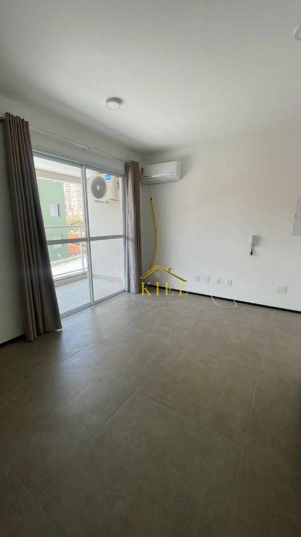 Apartamento à venda e aluguel com 1 quarto, 33m² - Foto 2