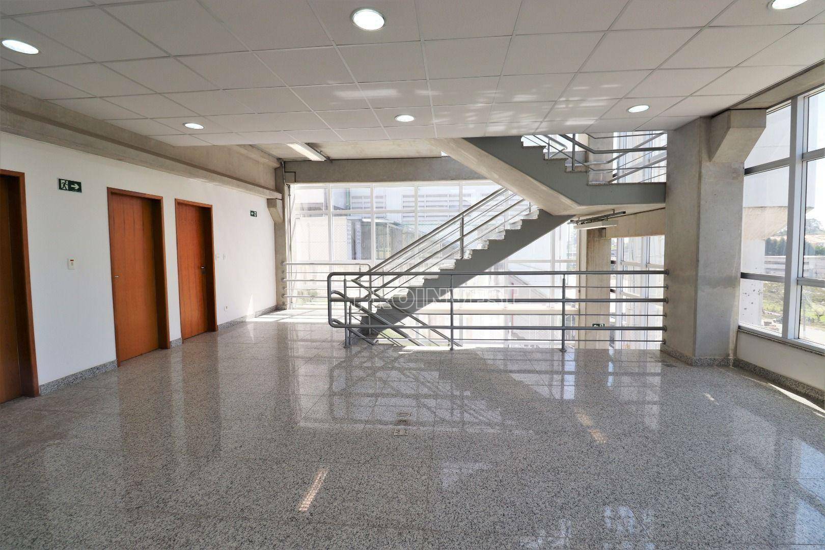 Depósito-Galpão-Armazém à venda, 2495m² - Foto 25