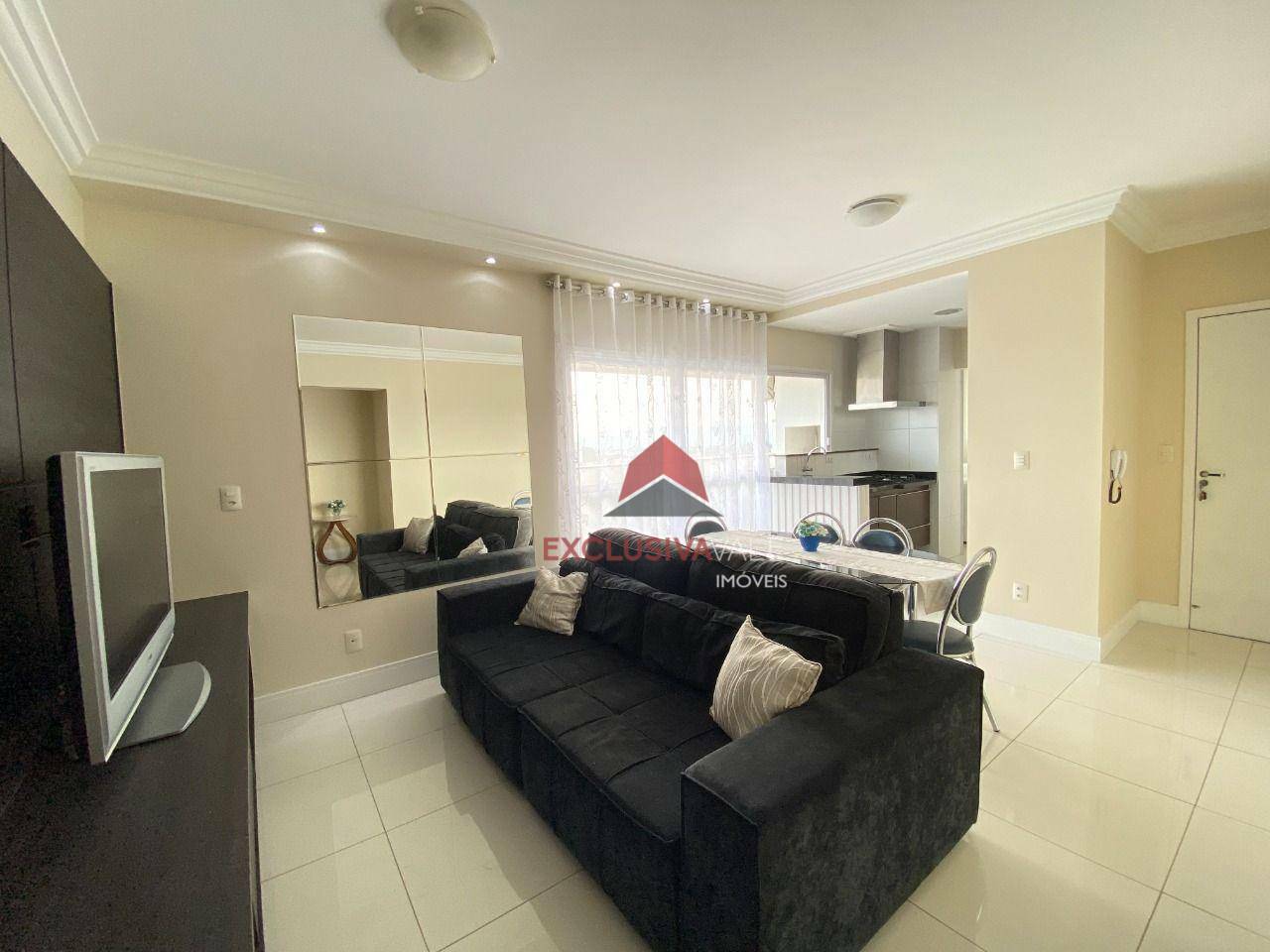 Apartamento à venda com 2 quartos, 72m² - Foto 1