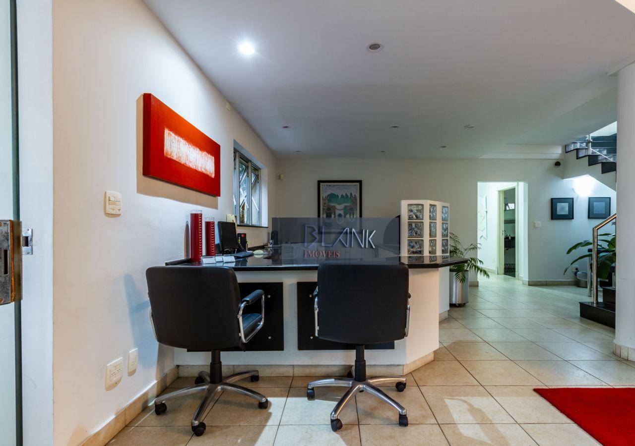 Casa à venda e aluguel com 4 quartos, 280m² - Foto 2