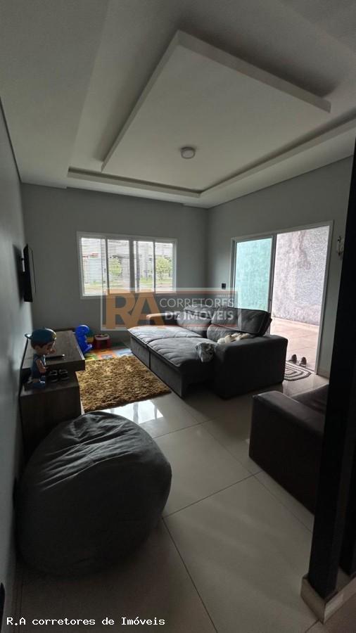 Casa à venda com 3 quartos, 300m² - Foto 21