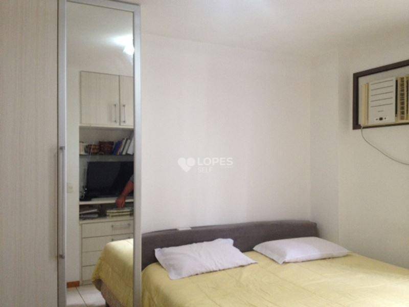 Apartamento à venda com 3 quartos, 100m² - Foto 3