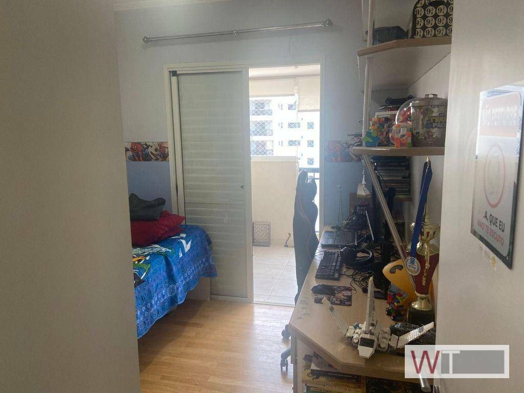 Apartamento à venda com 3 quartos, 130m² - Foto 18