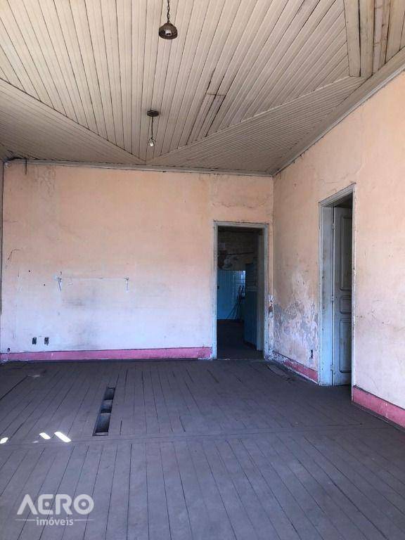 Casa, 2 quartos, 1020 m² - Foto 4