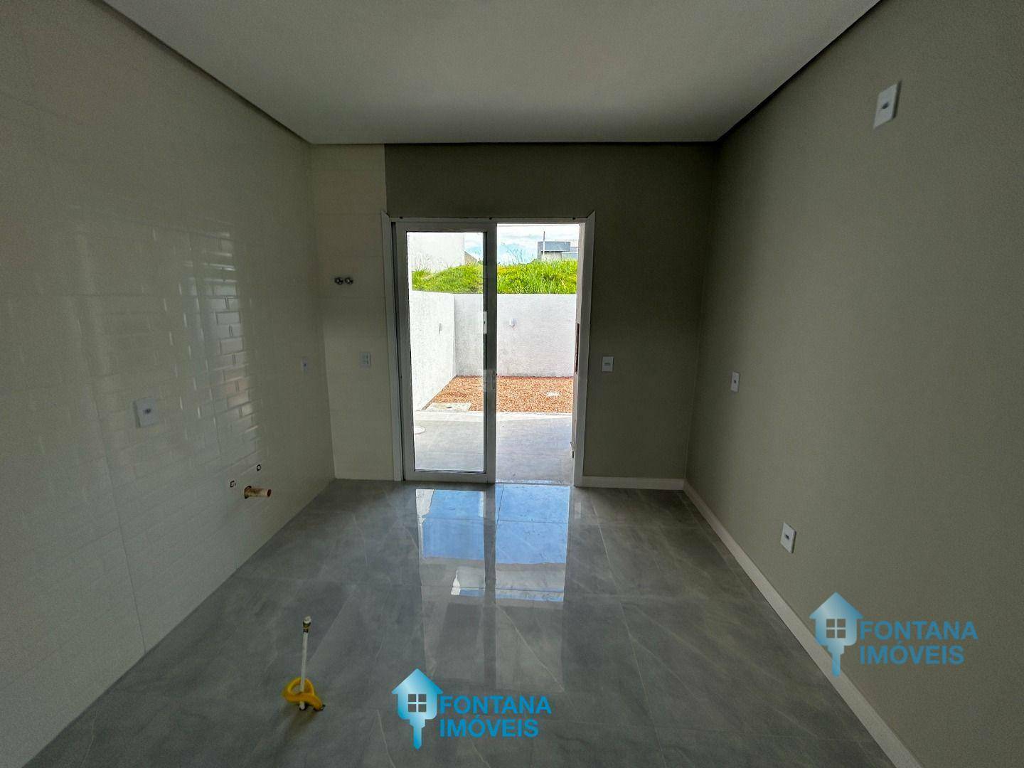 Casa à venda com 3 quartos, 95m² - Foto 5