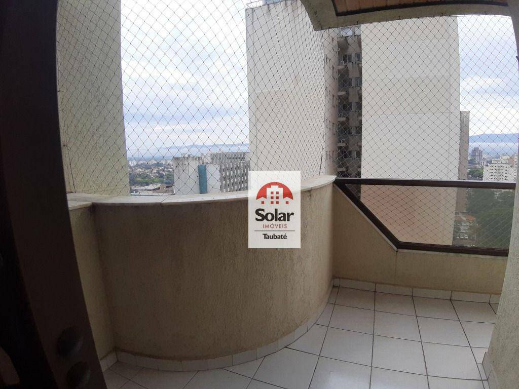 Apartamento à venda com 3 quartos, 140m² - Foto 4