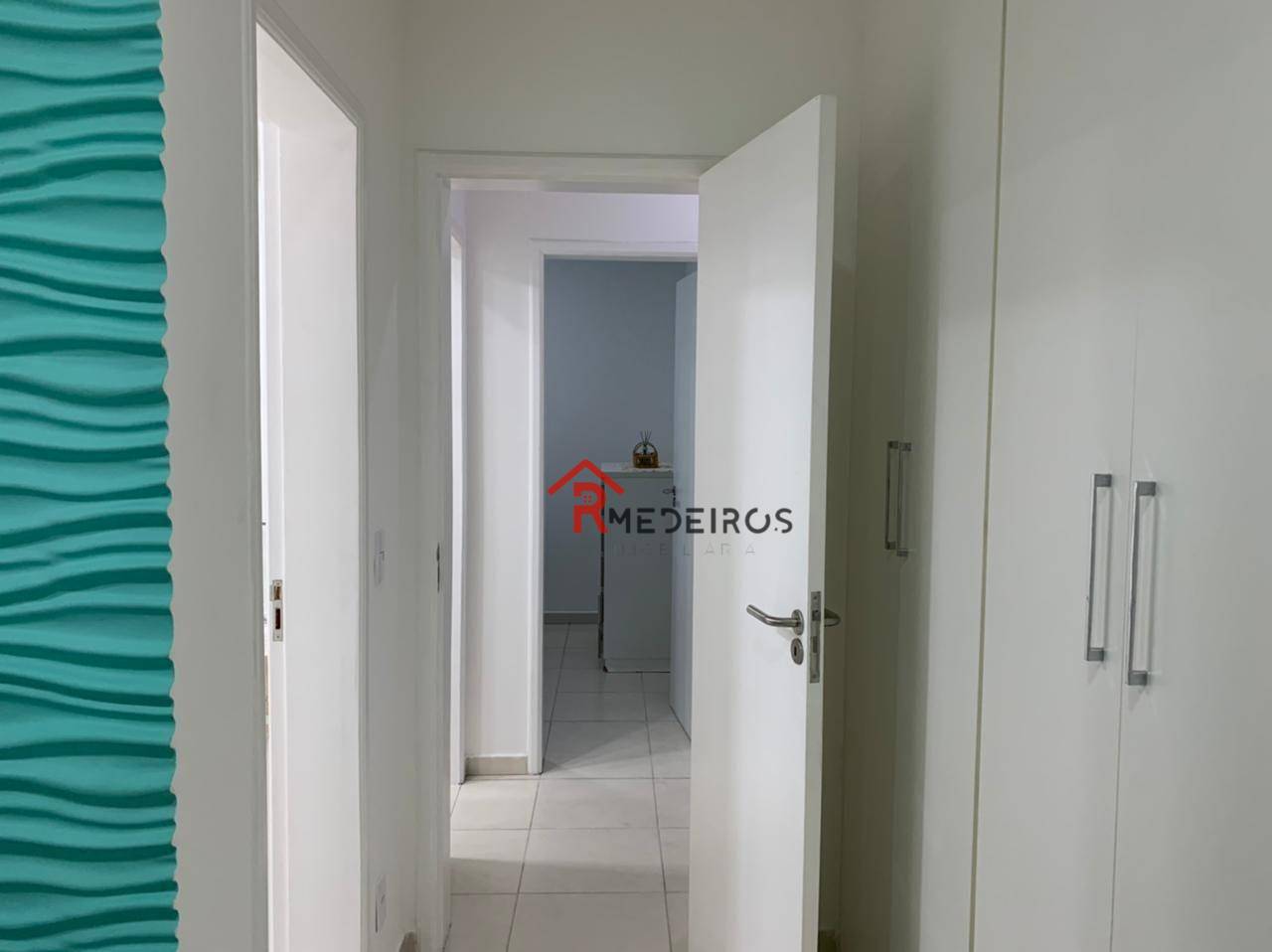 Apartamento à venda com 2 quartos, 75m² - Foto 9