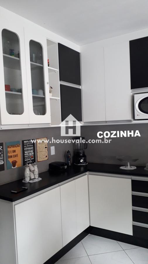 Casa à venda com 4 quartos, 200m² - Foto 6