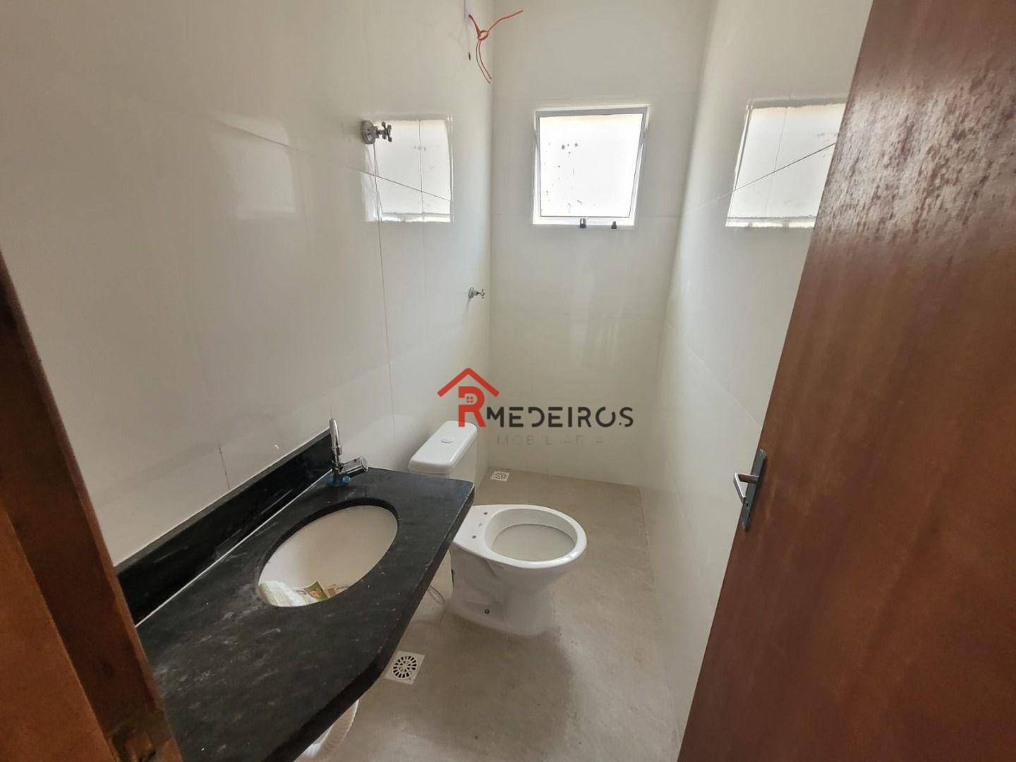 Casa à venda com 2 quartos, 46m² - Foto 9