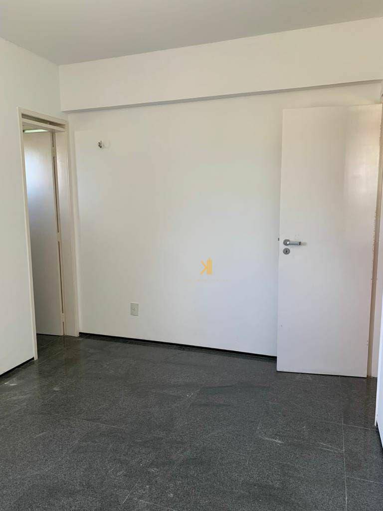 Apartamento à venda com 4 quartos, 195m² - Foto 14