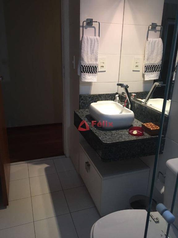 Apartamento à venda com 3 quartos, 106m² - Foto 9