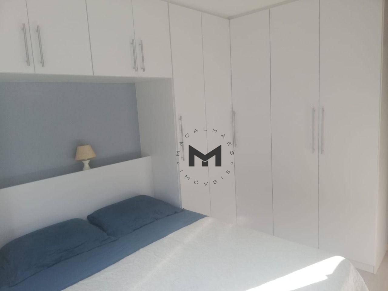 Apartamento à venda com 2 quartos, 72m² - Foto 3