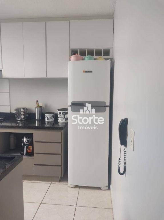 Apartamento à venda com 2 quartos, 44m² - Foto 8