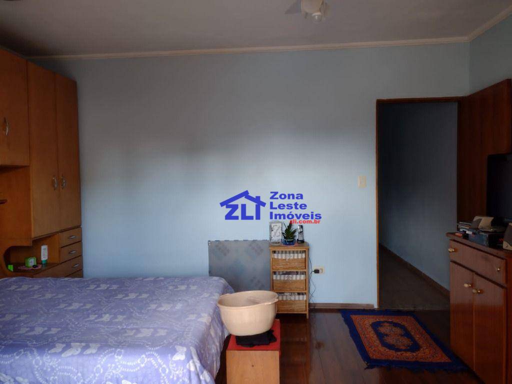 Sobrado à venda com 4 quartos, 300m² - Foto 24