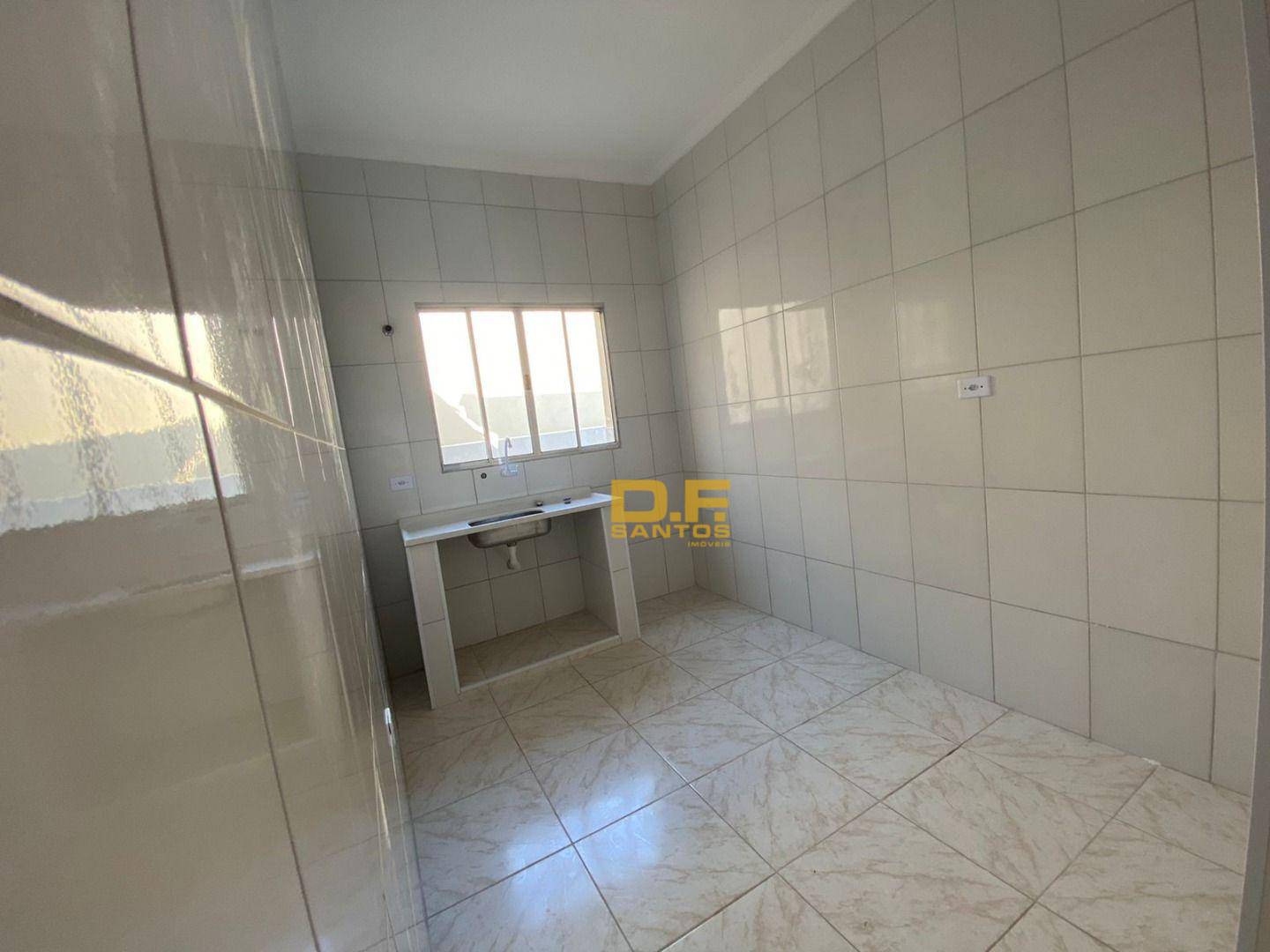 Casa à venda com 2 quartos, 70m² - Foto 13