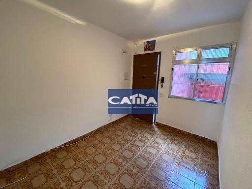 Apartamento para alugar com 2 quartos, 40m² - Foto 3