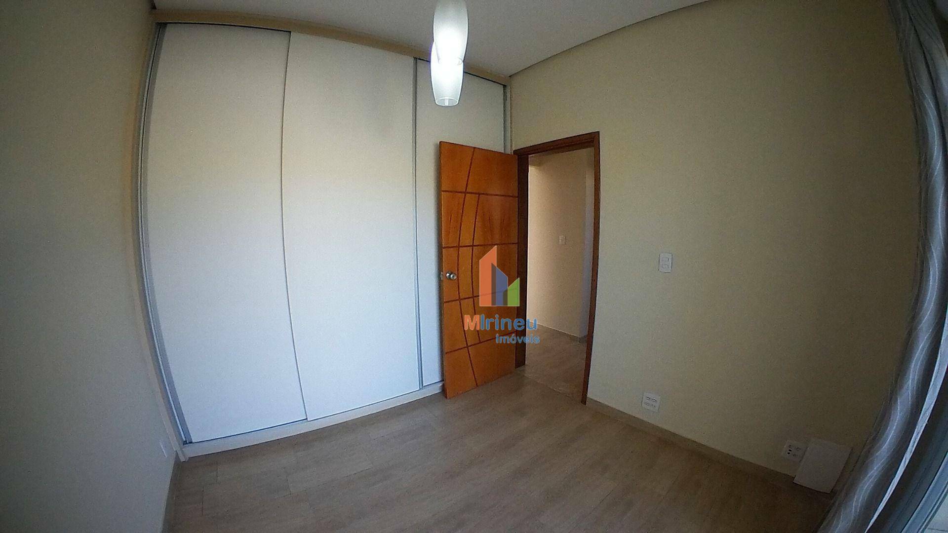 Casa de Condomínio à venda com 4 quartos, 205m² - Foto 21