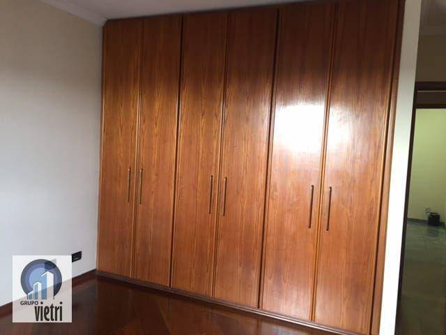 Apartamento para alugar com 3 quartos, 147m² - Foto 6