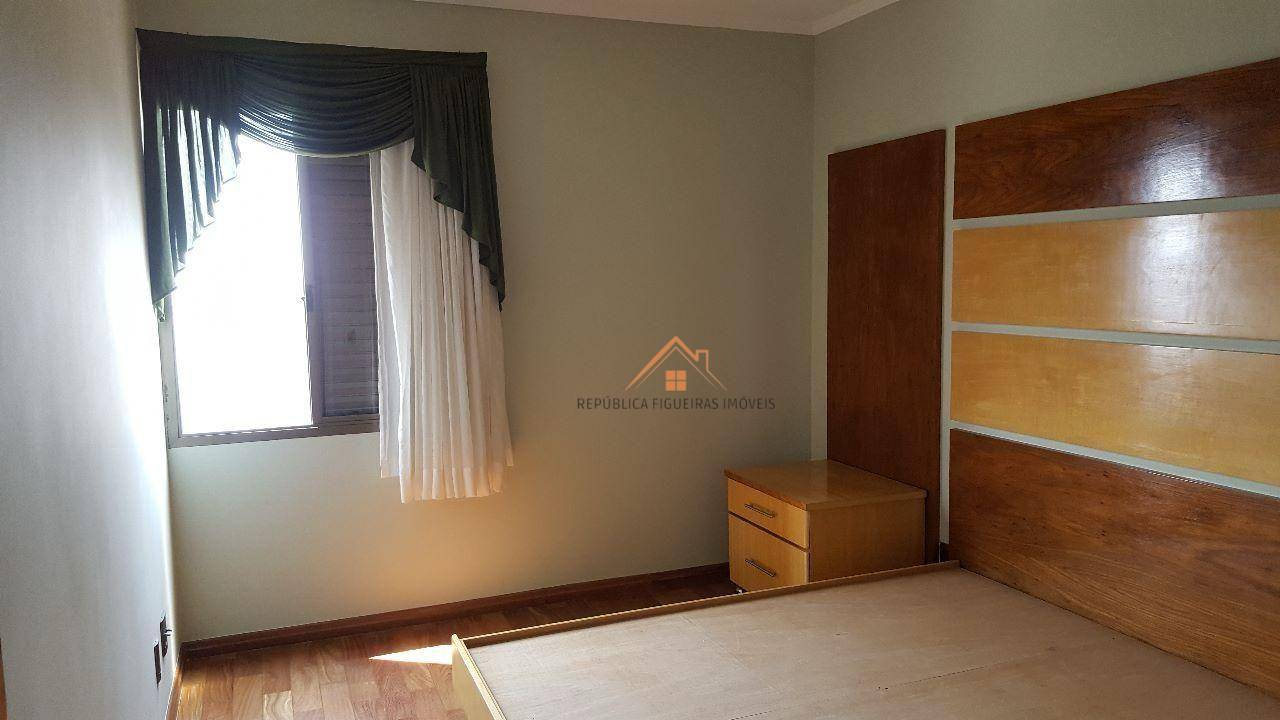 Apartamento para alugar com 3 quartos, 100m² - Foto 9