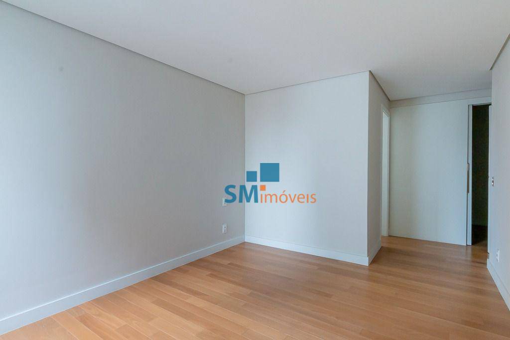 Apartamento à venda com 3 quartos, 236m² - Foto 14