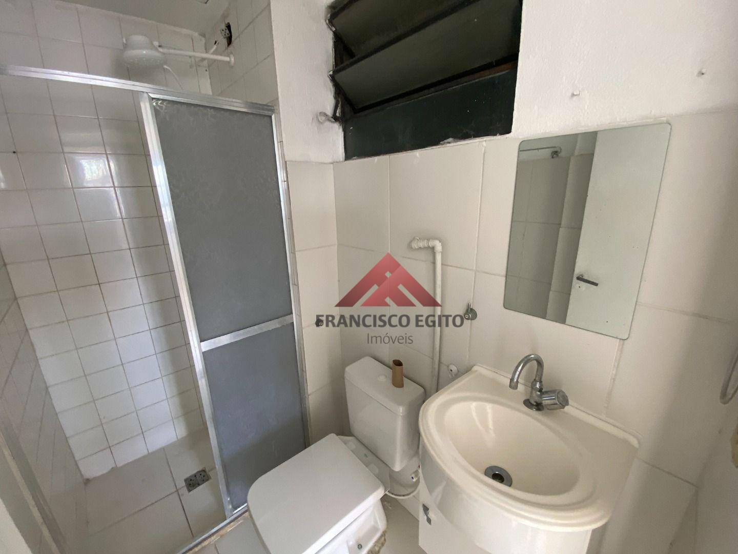 Apartamento para alugar com 2 quartos, 55m² - Foto 12