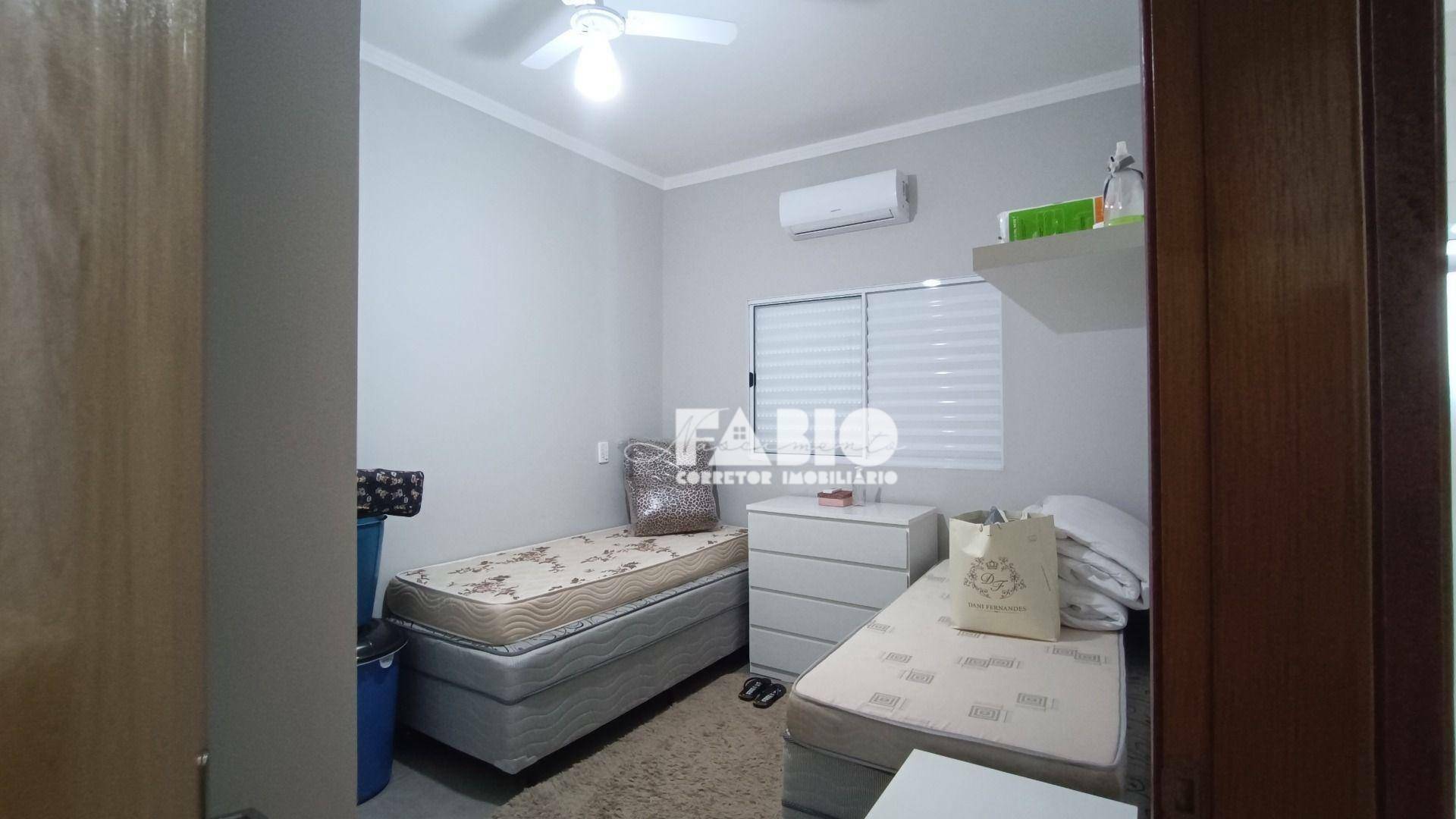 Casa à venda com 2 quartos, 125m² - Foto 14