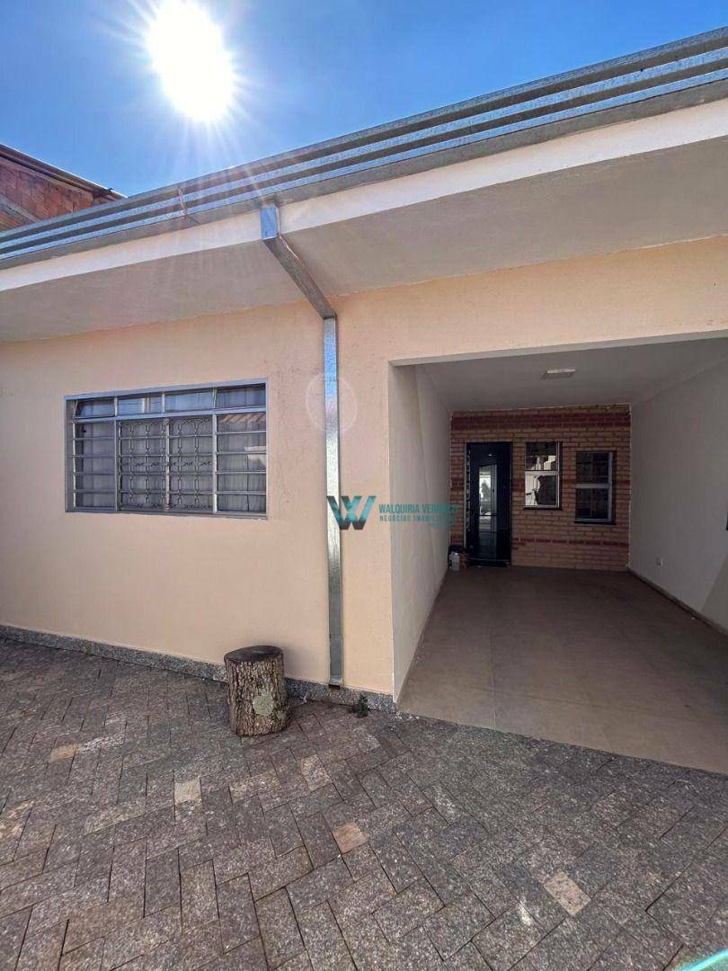 Casa à venda com 3 quartos, 194m² - Foto 15