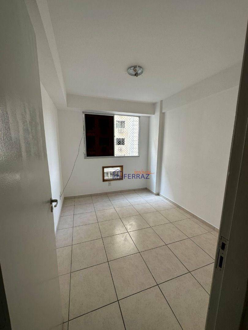 Apartamento à venda com 2 quartos, 65m² - Foto 10