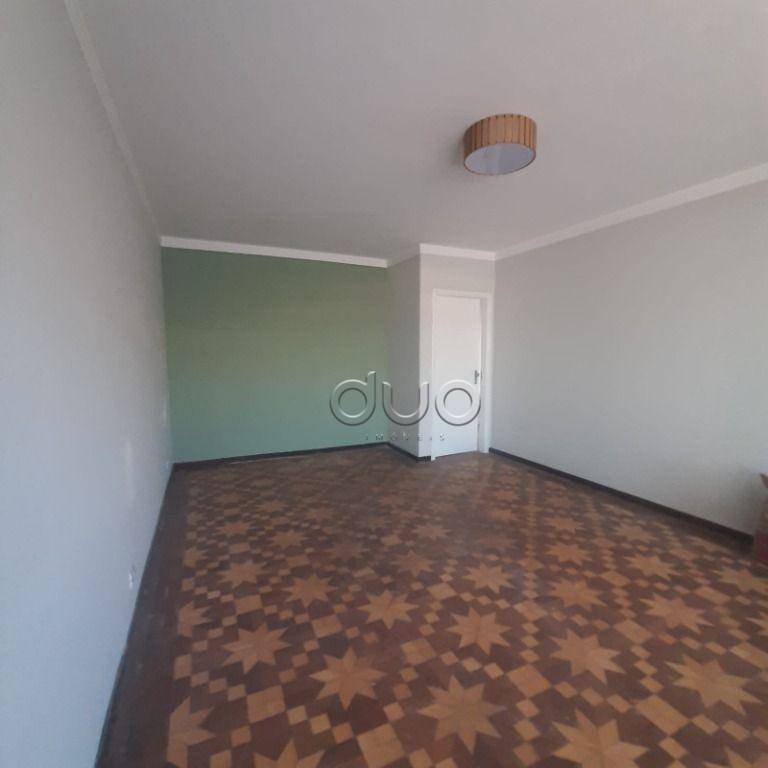 Casa para alugar com 3 quartos, 178m² - Foto 4