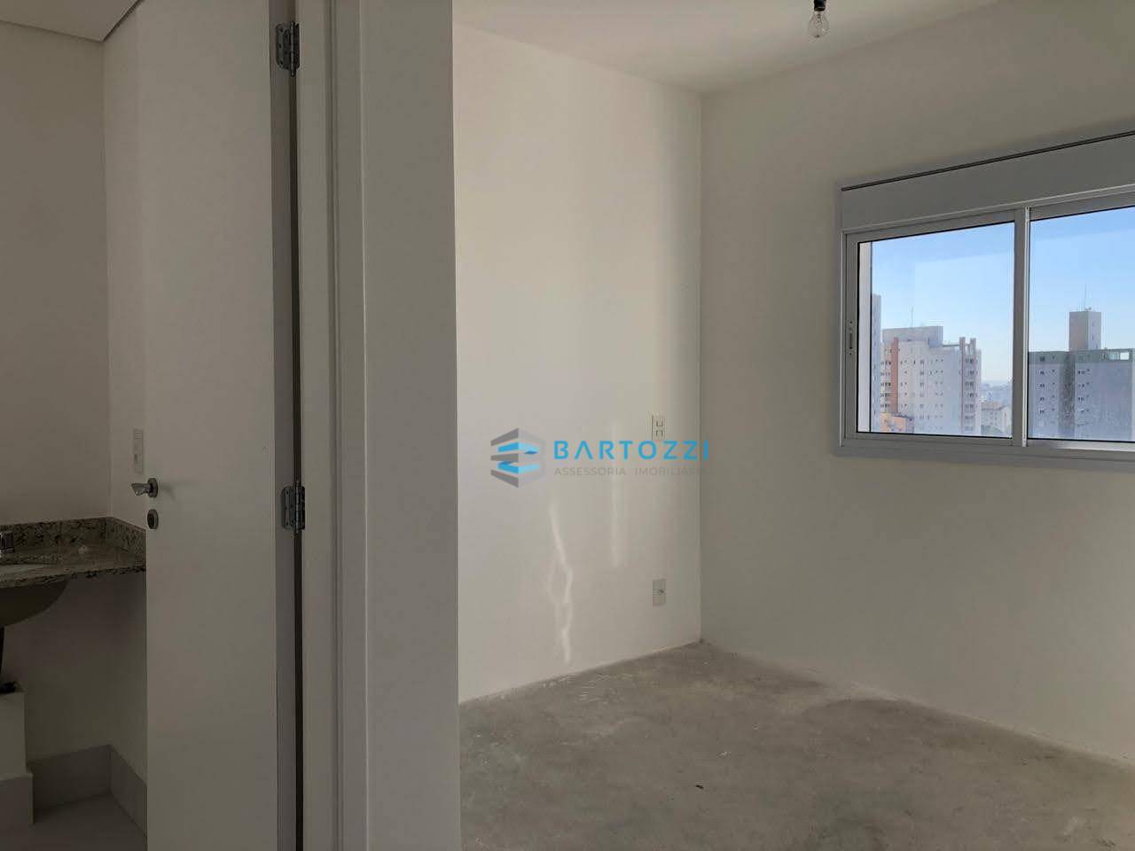 Apartamento à venda com 2 quartos, 66m² - Foto 4