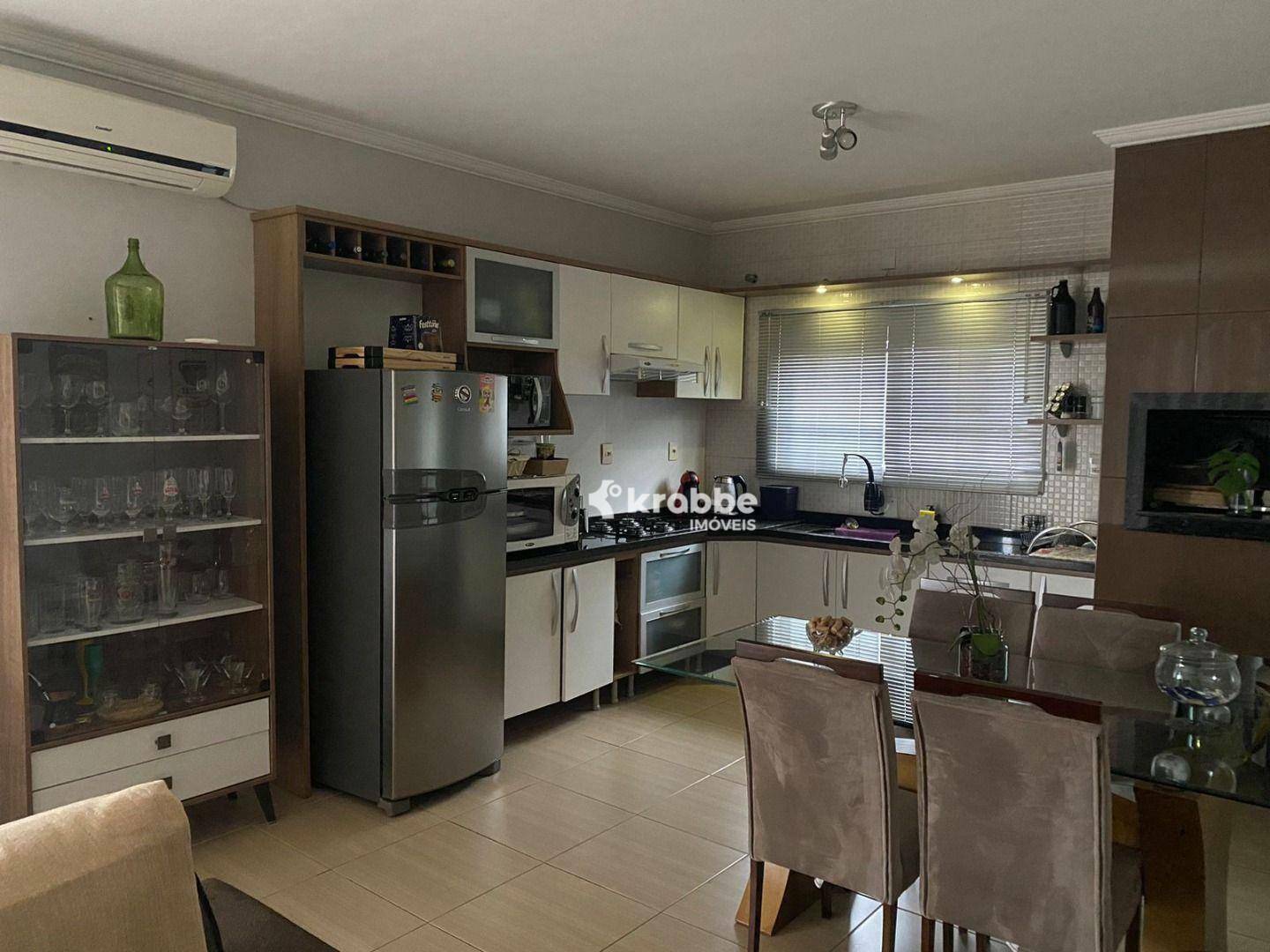 Casa à venda com 3 quartos, 154m² - Foto 11