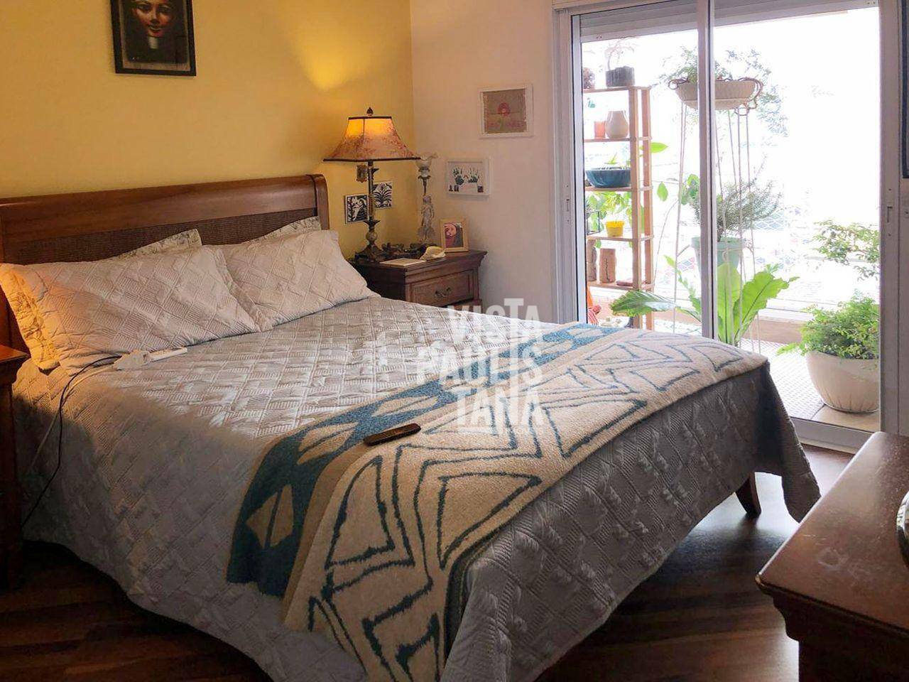 Apartamento à venda e aluguel com 3 quartos, 162m² - Foto 1