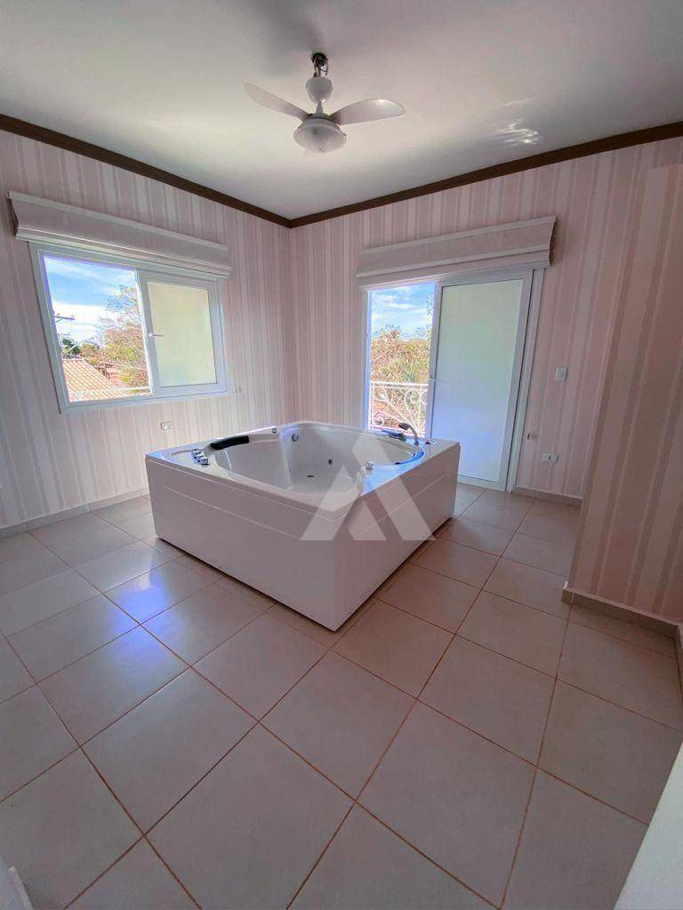 Casa à venda com 5 quartos, 417m² - Foto 8
