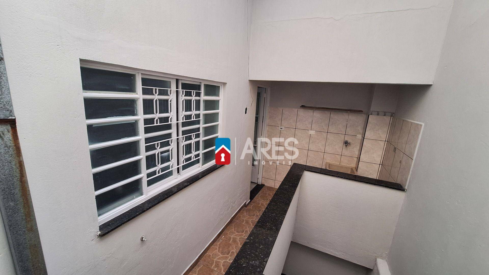 Casa para alugar com 3 quartos, 100m² - Foto 17