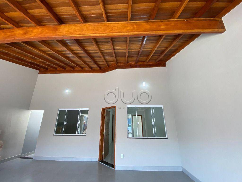 Casa à venda com 3 quartos, 150m² - Foto 2