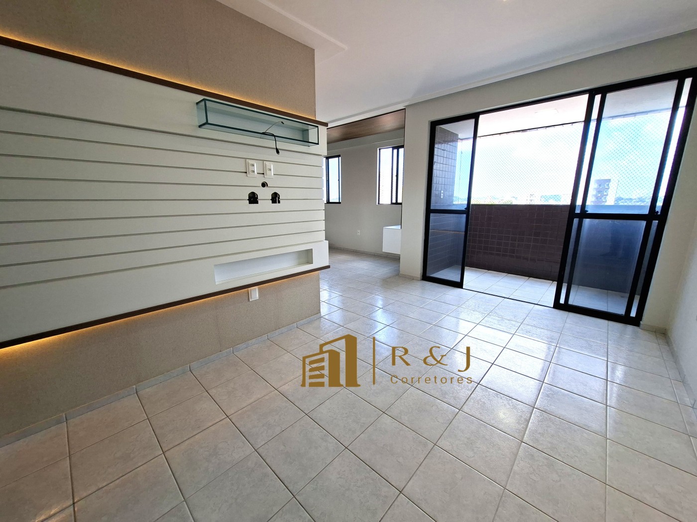 Apartamento para alugar com 3 quartos, 84m² - Foto 1