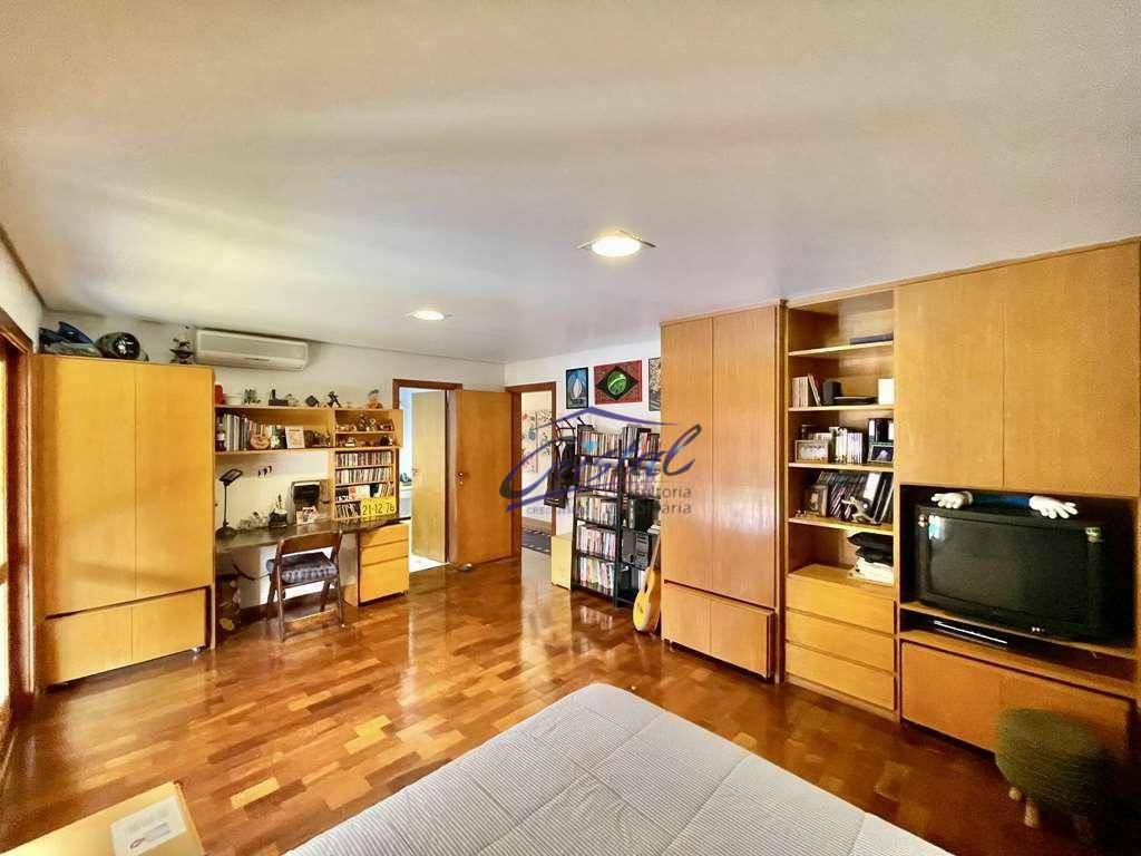 Casa de Condomínio à venda com 4 quartos, 540m² - Foto 58