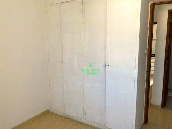 Apartamento à venda com 2 quartos, 60m² - Foto 13