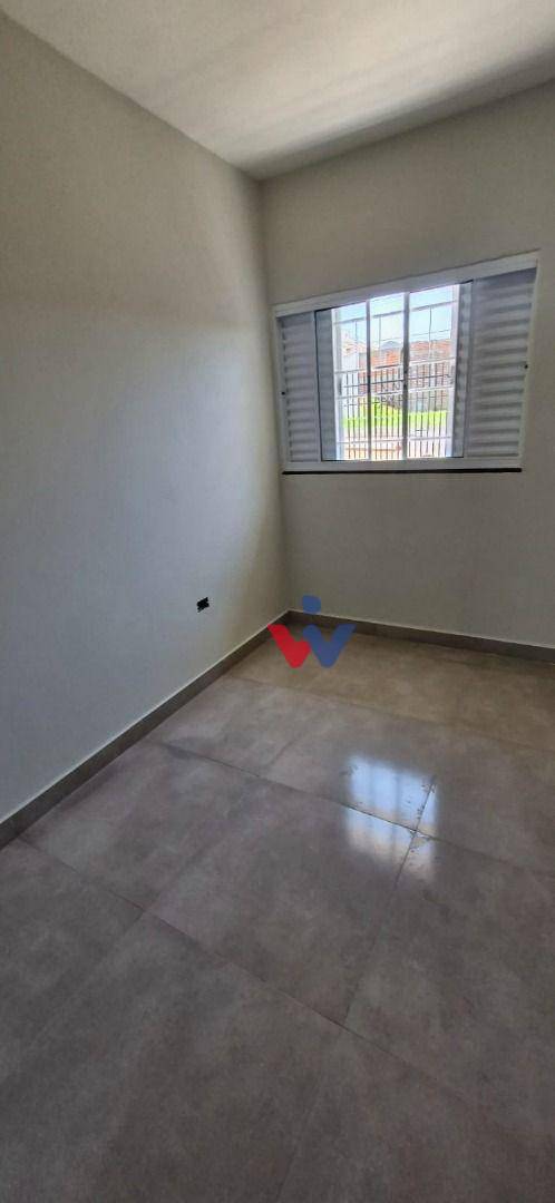 Casa à venda com 3 quartos, 73m² - Foto 3