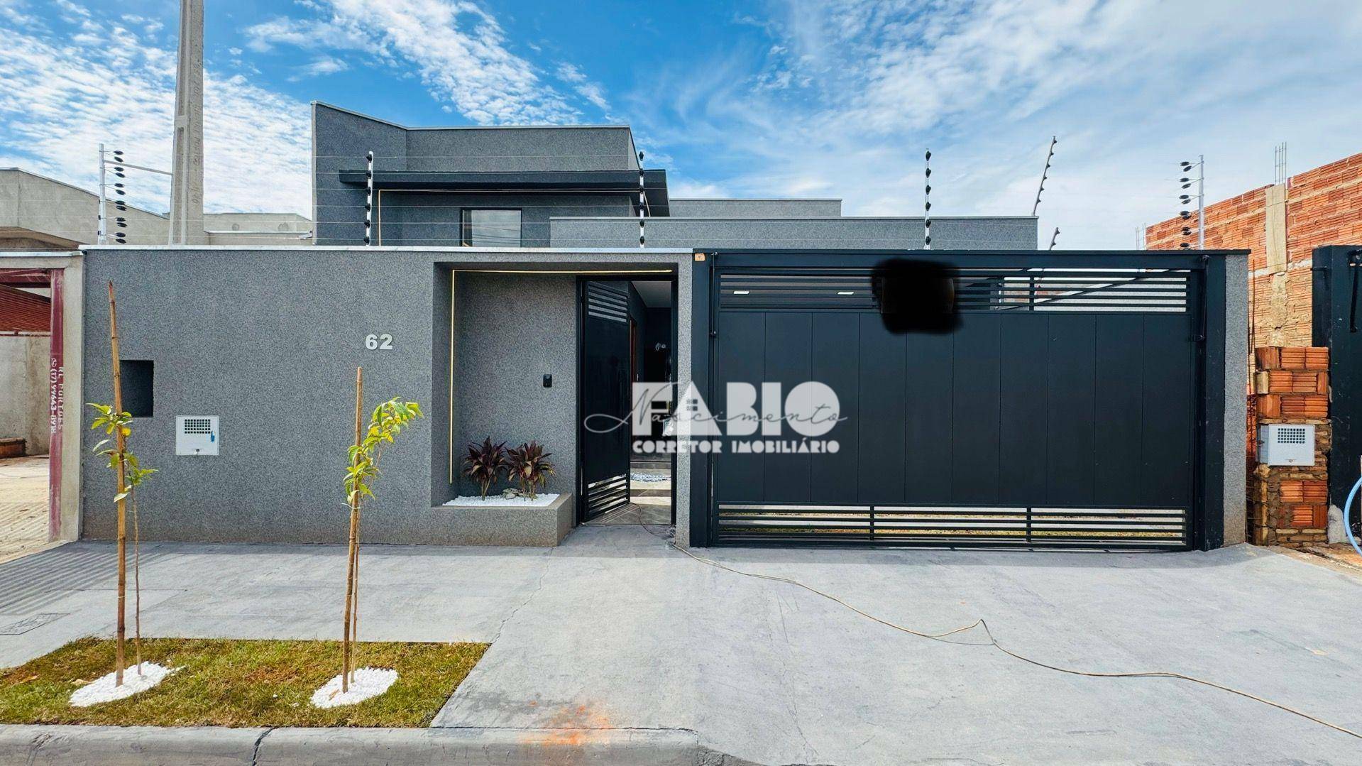 Casa à venda com 3 quartos, 120m² - Foto 1